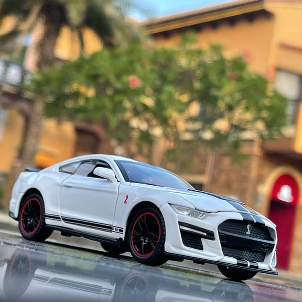 Ford Mustang Shelby GT500 Resembling Metal Die Cast Car - 1:32 Scale - White - Single Piece