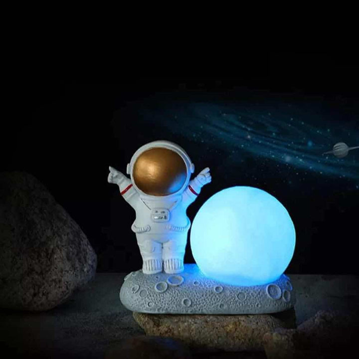 Astro Moon Lamp - Cute & Quirky Lamps For Gifts in India